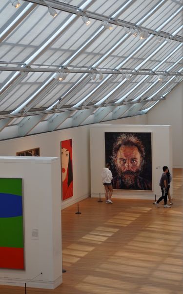 5 image in gallery
