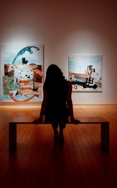 4 image in gallery